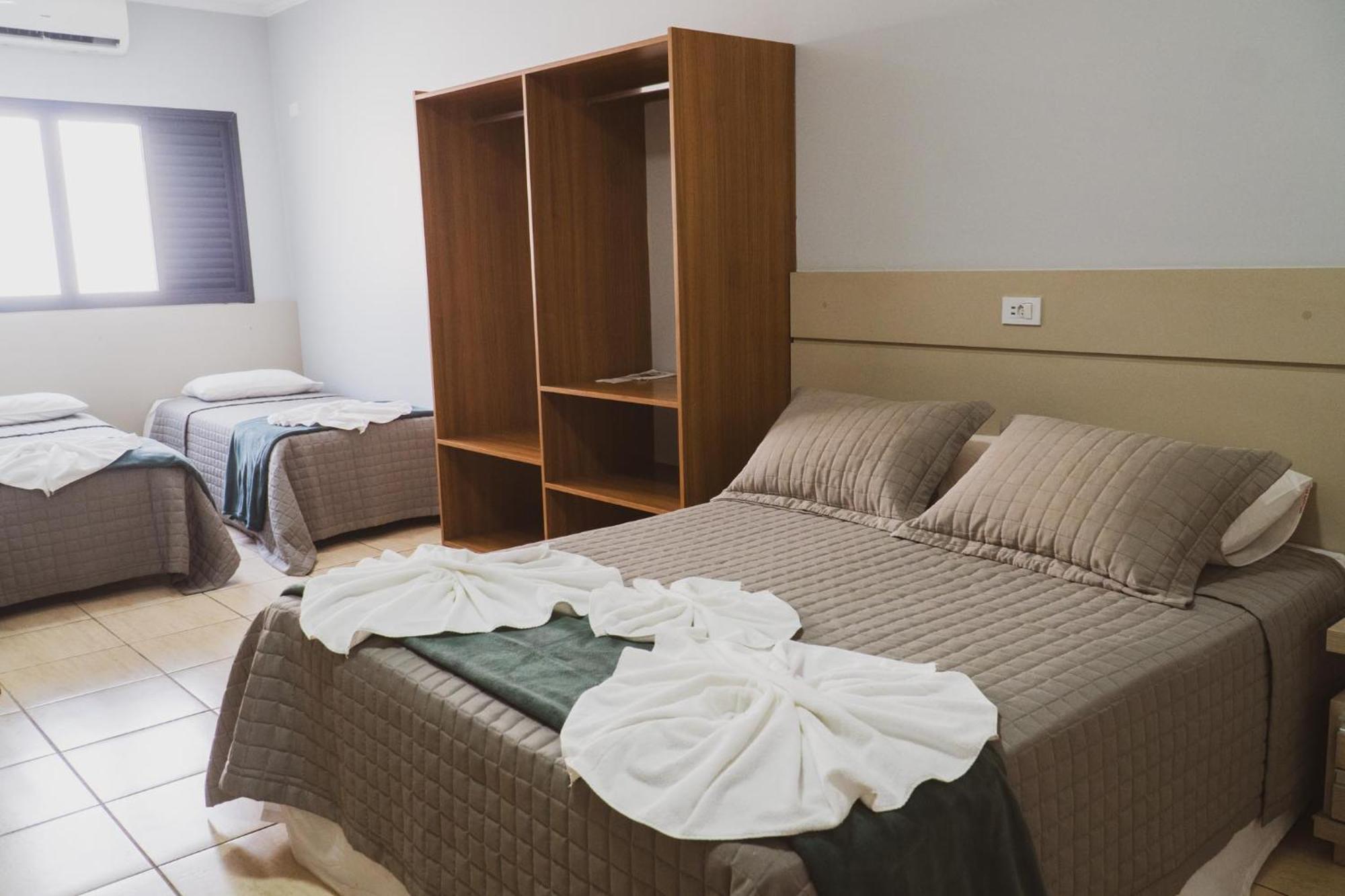 Hotel Casablanca Санта-Барбара-д'Уесті Екстер'єр фото
